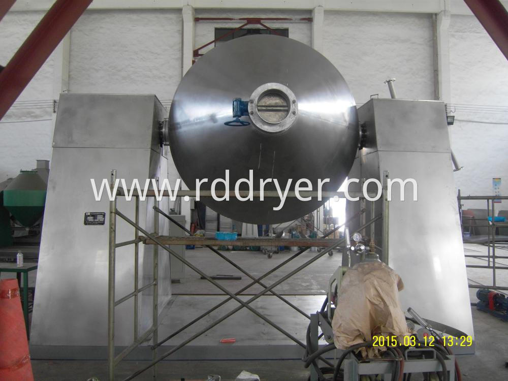 Double screw mixer for powder materials